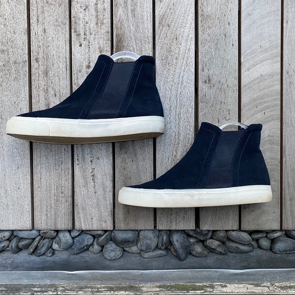 GAP Black Slip On Sock Like Suede Ankle Booties - Picture 3 of 7